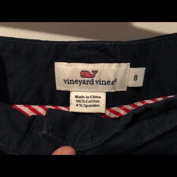 Vineyard vines shorts - Picture 2 of 2